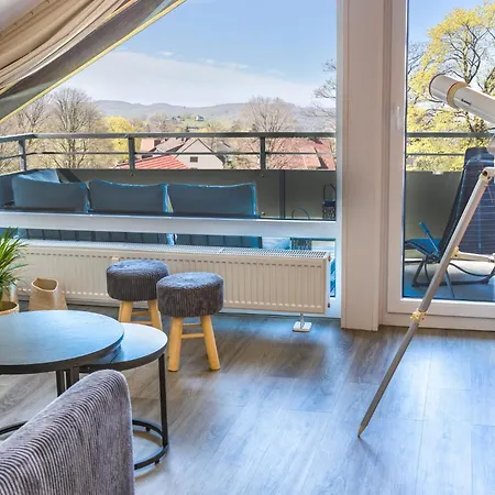 Panoramablick I Grosser Suedwestbalkon I Teleskop I 66 Qm I 5 Personen *